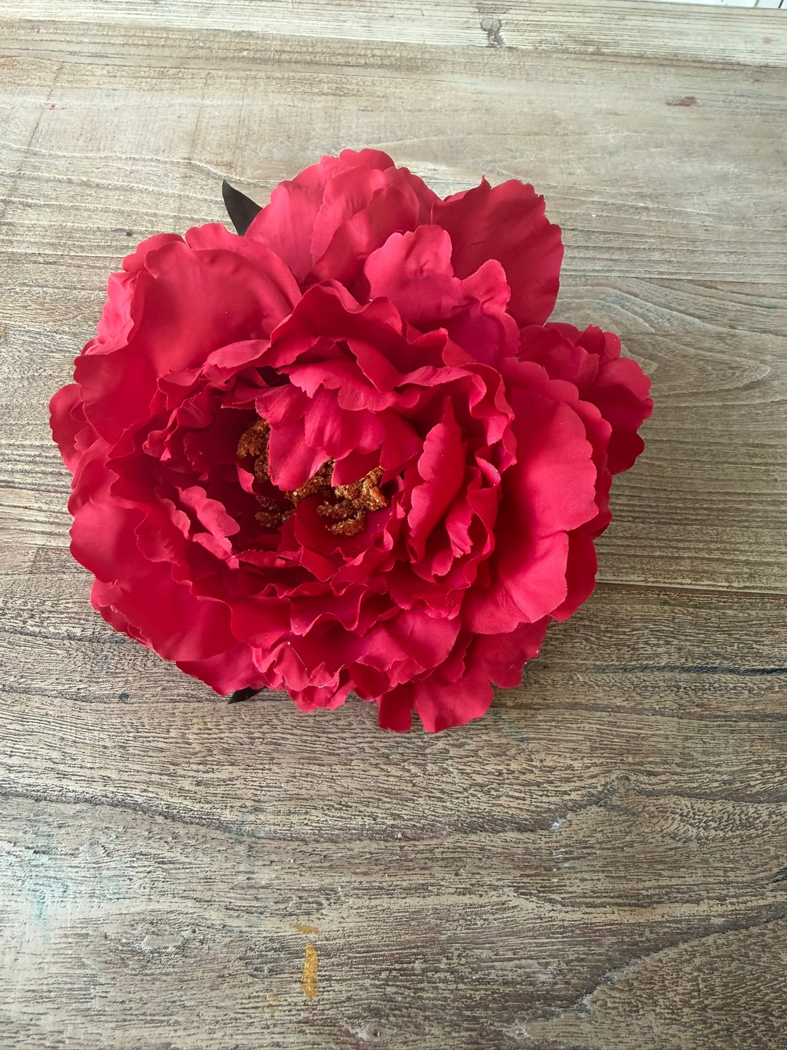 Flor flamenca peonía rojo