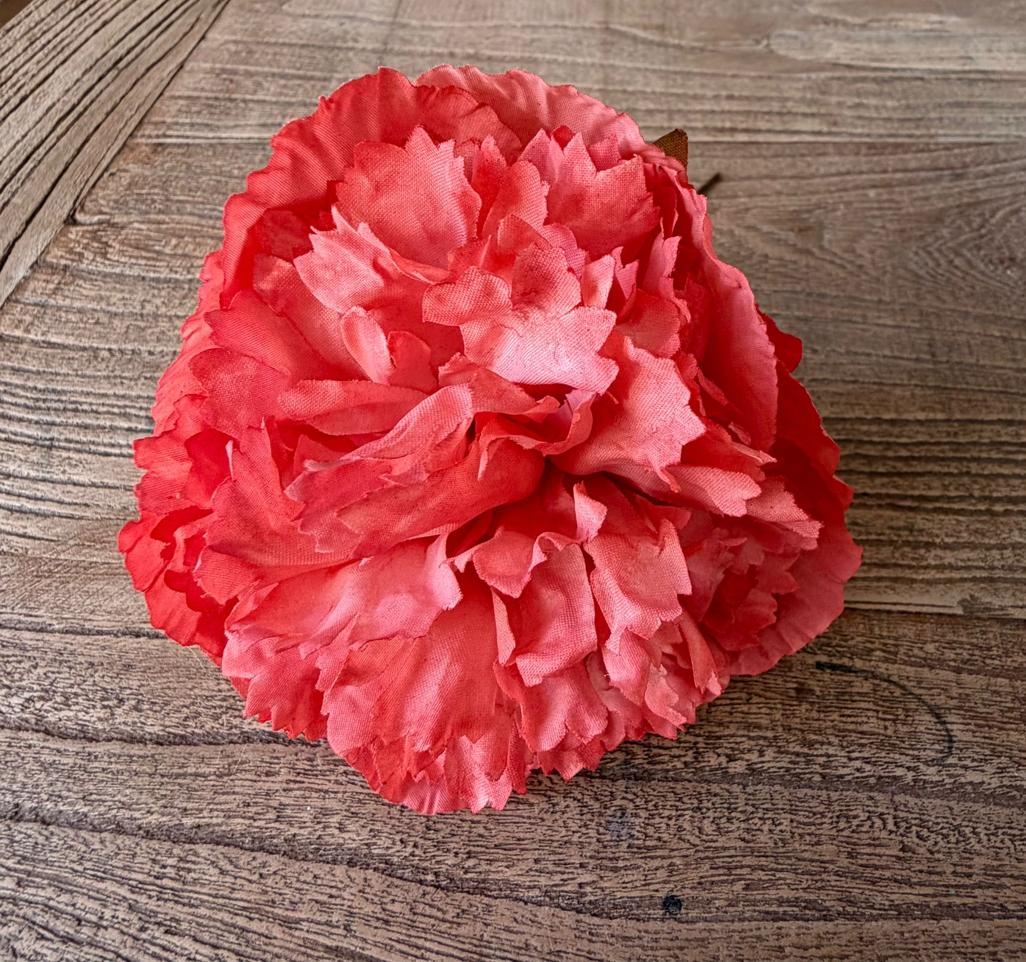 Flor flamenca peonía coral