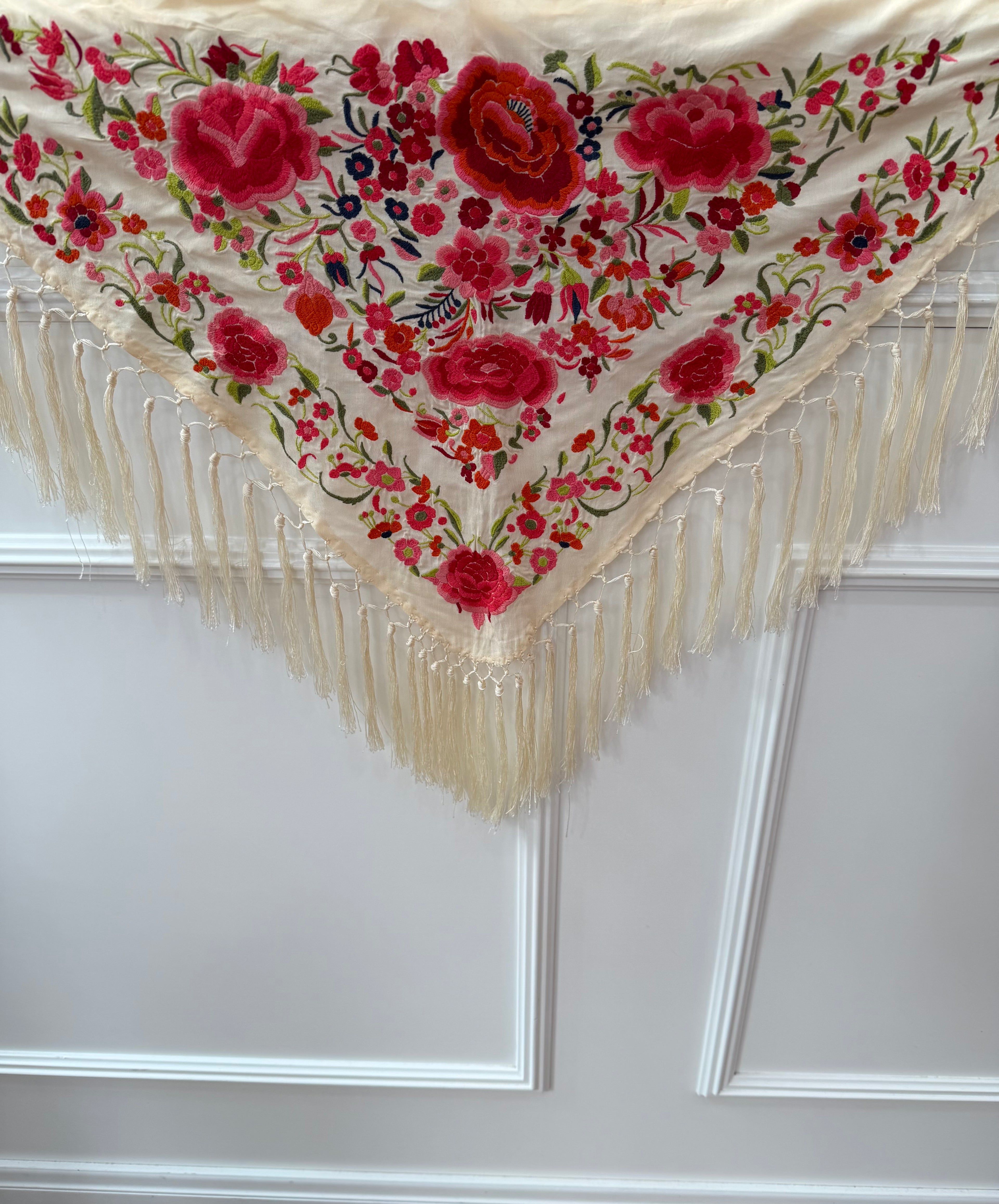 Mantón Rosas niña marfil