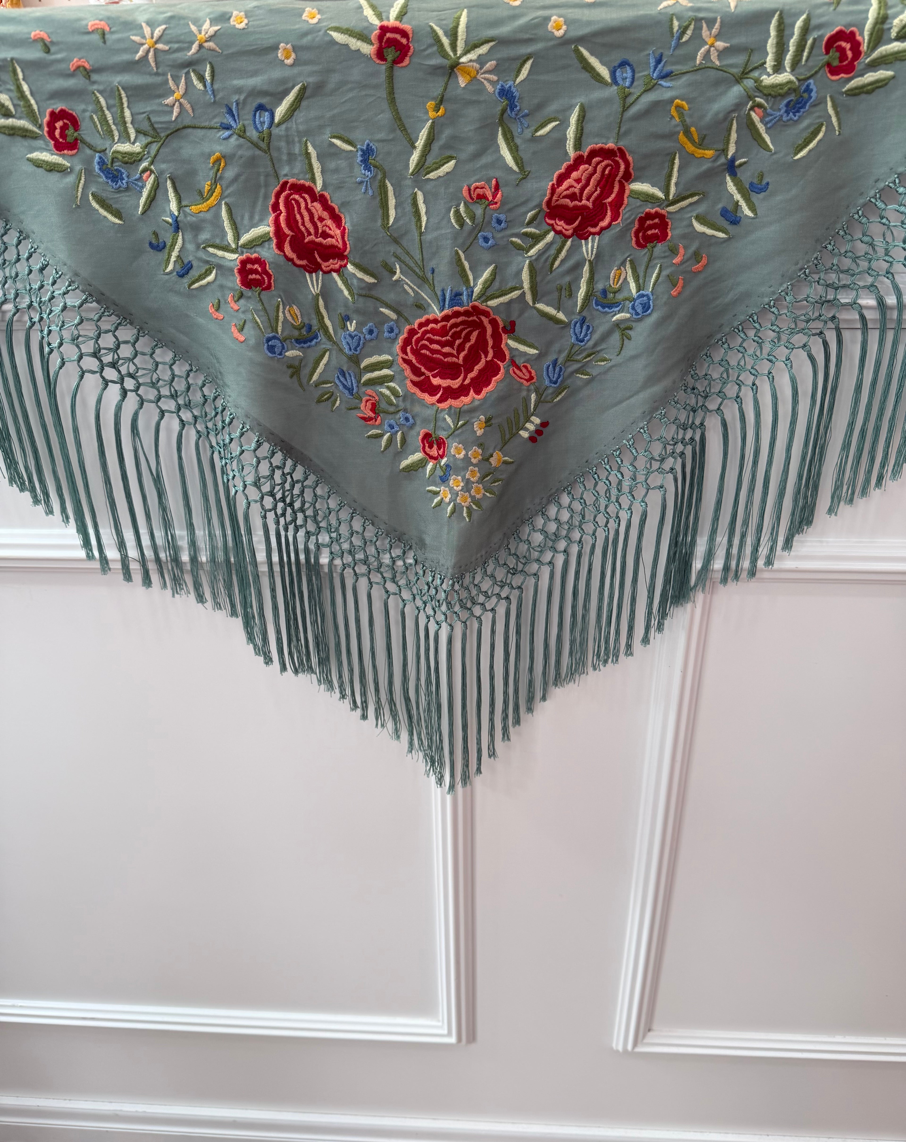 Mantón clavel niña verde jabonoso