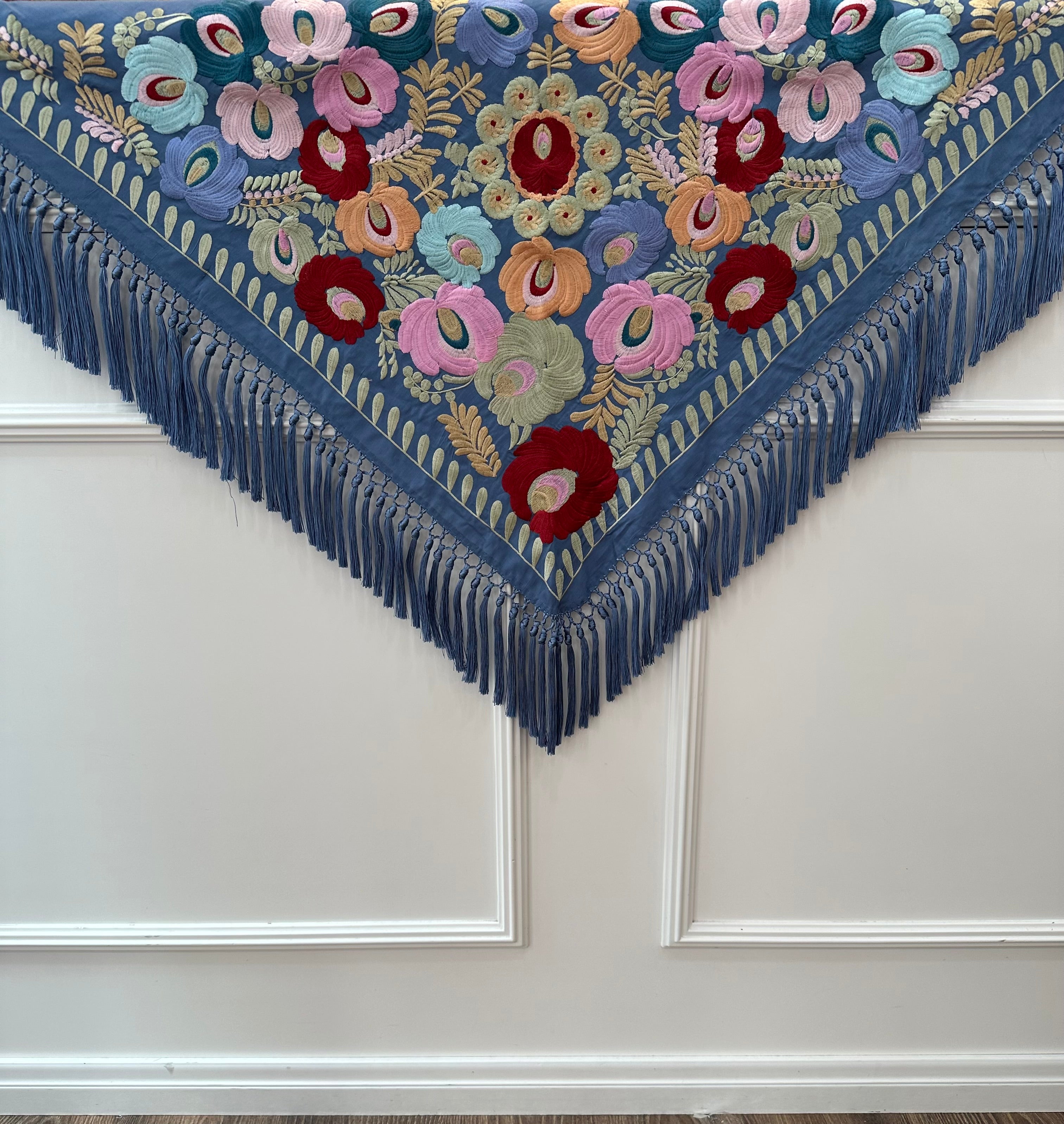 Mantón señora Telma ducado