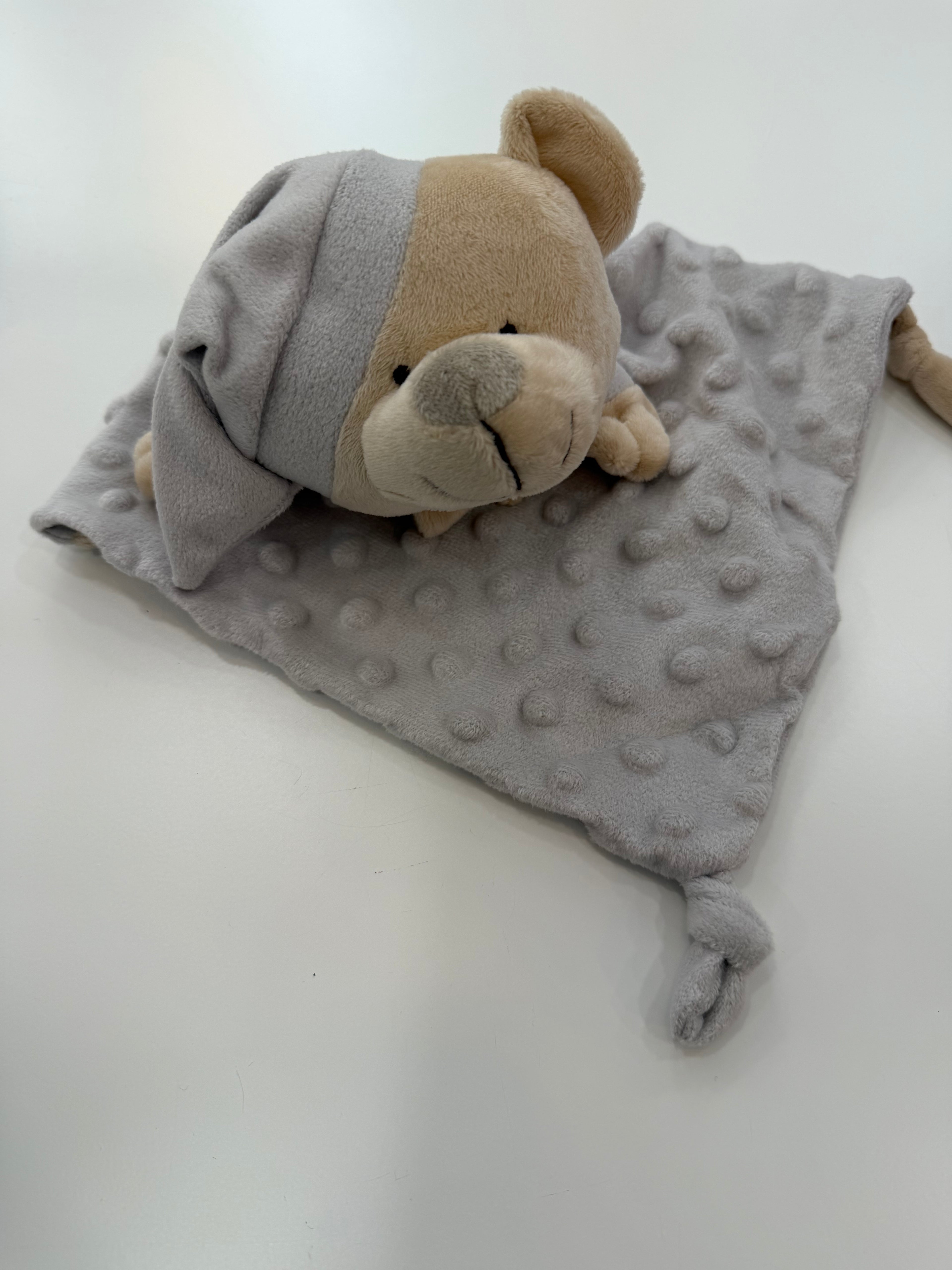 Doudou osito gris