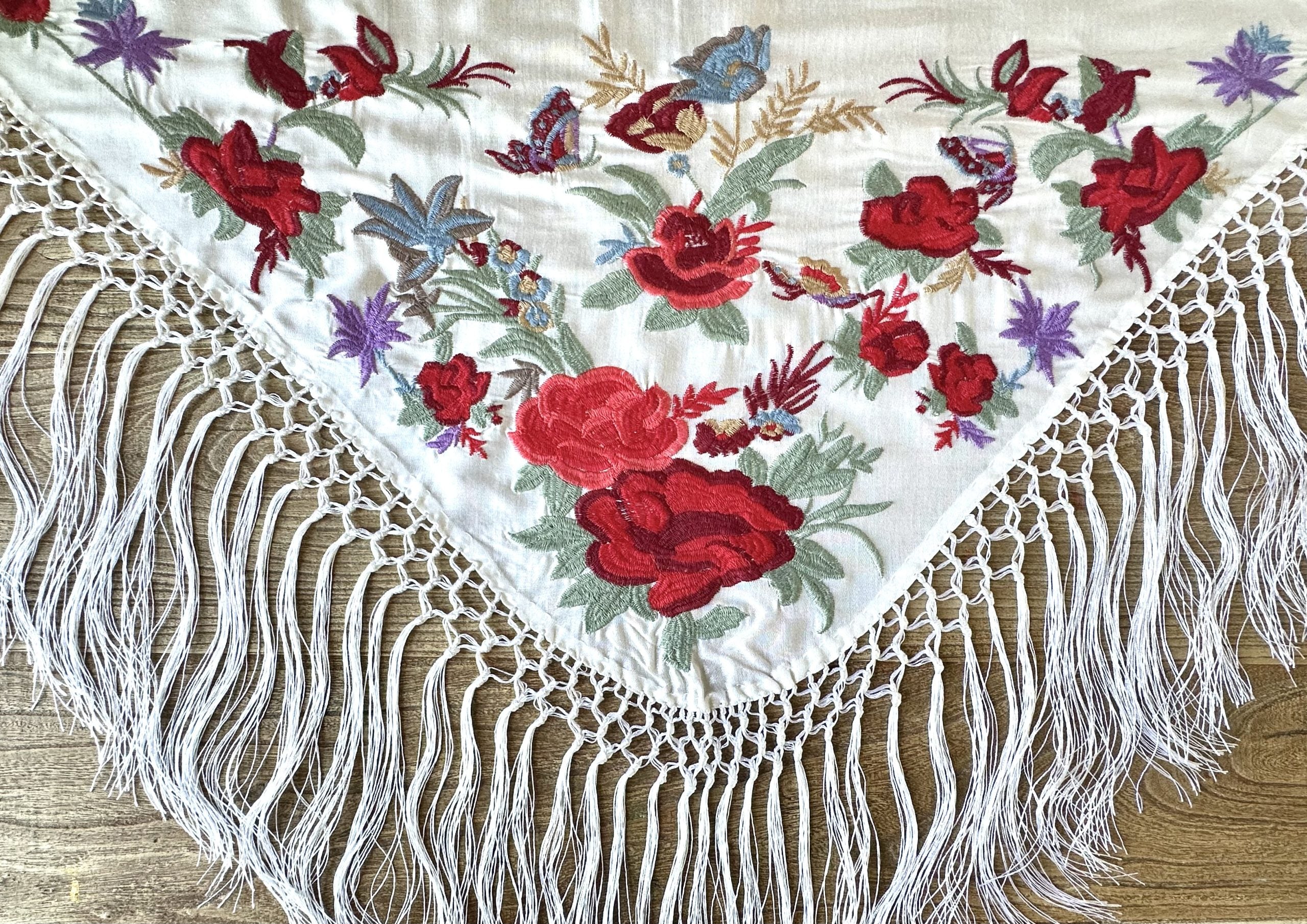 Mantón Anastasia niña bordado algodón blanco