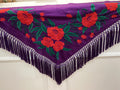 Mantón señora bordado seda morado