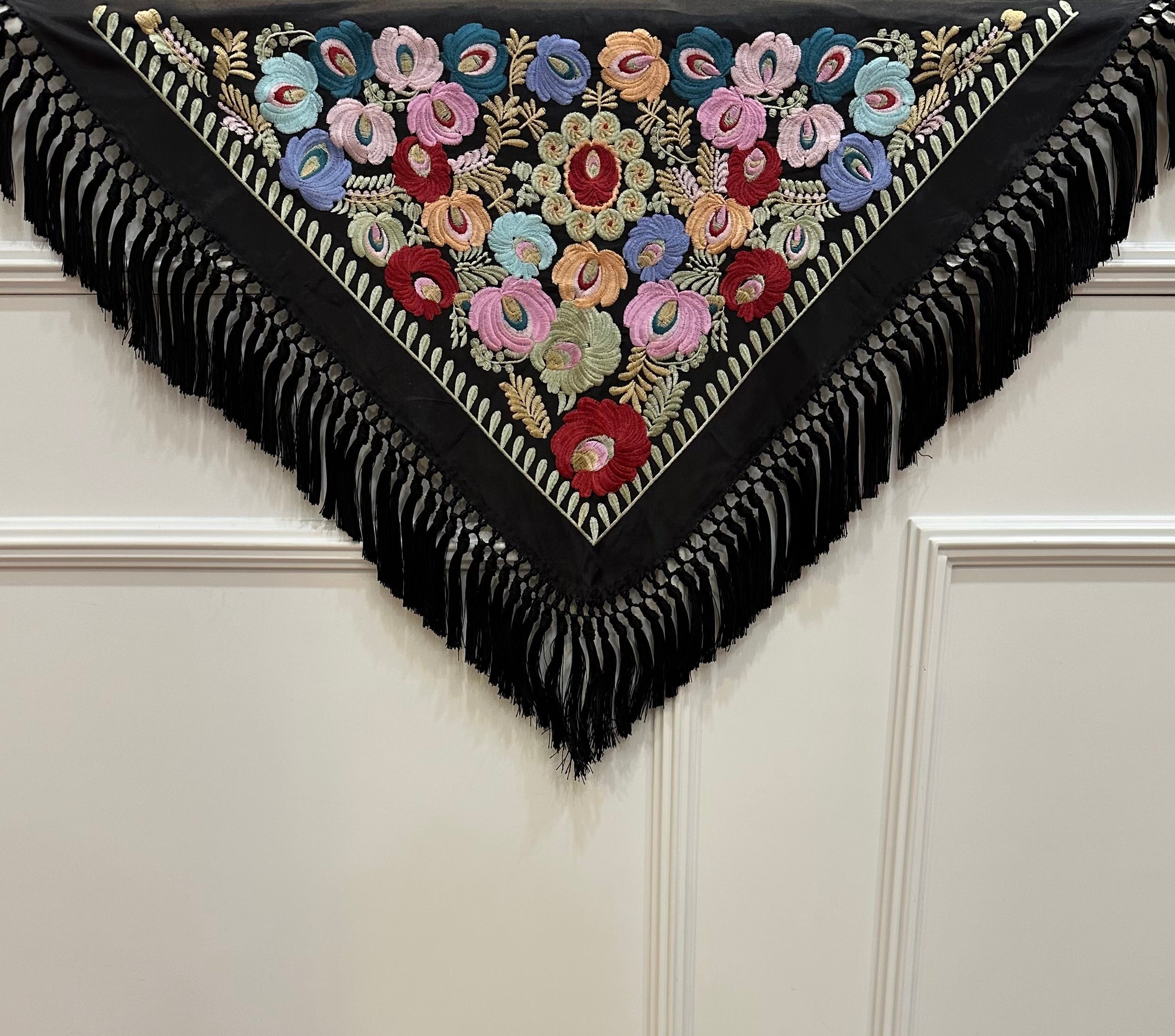 Mantón niña Telma negro