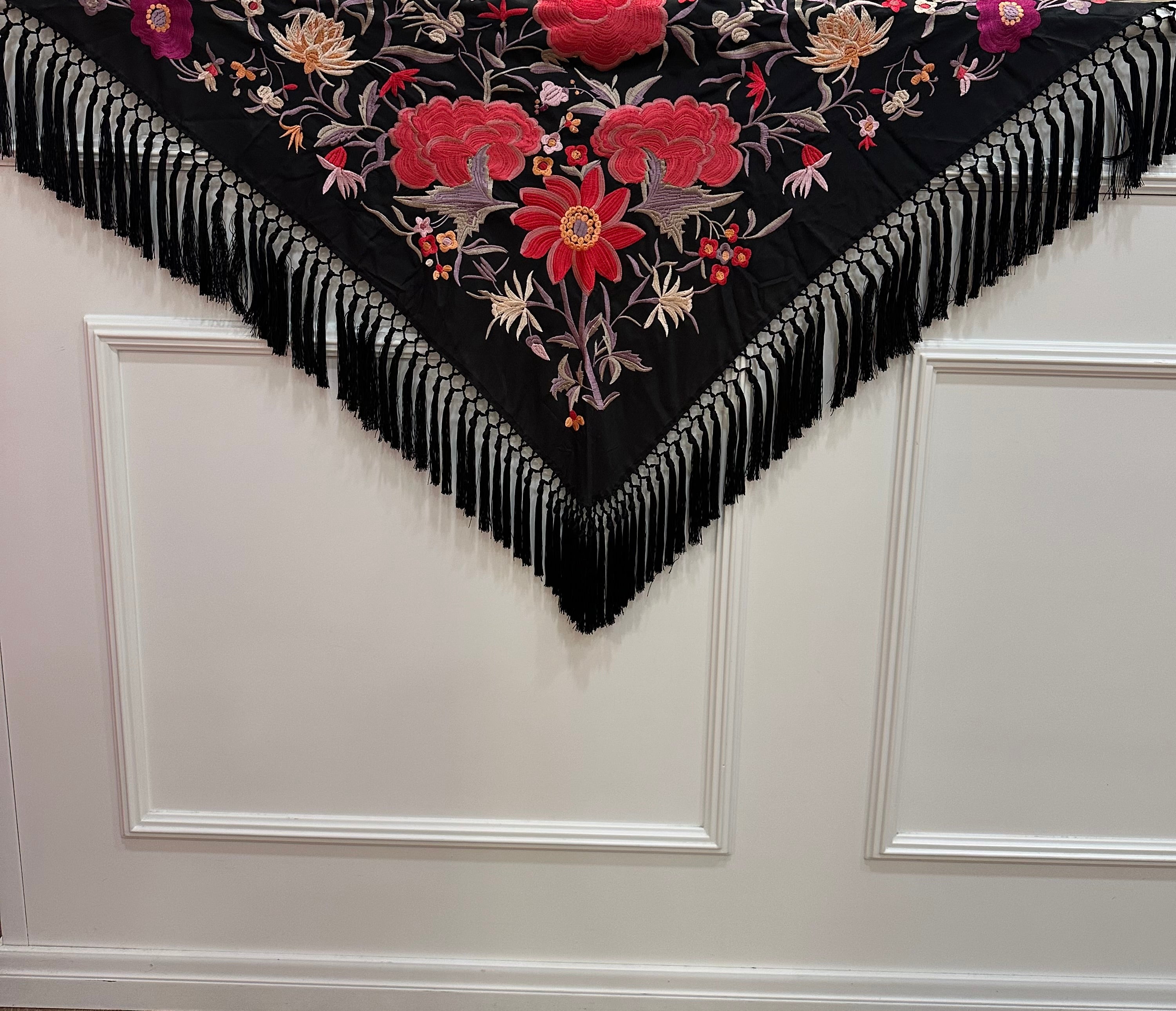 Mantón señora Fabiola negro